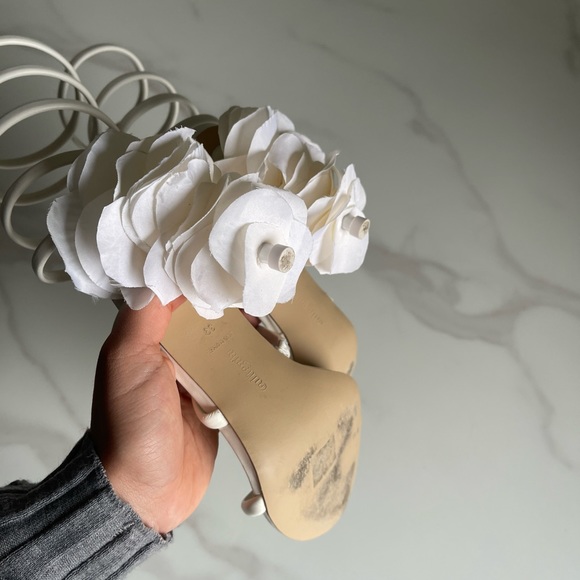 Cult Gaia wrap around heels with floral heel detail - Picture 4 of 6